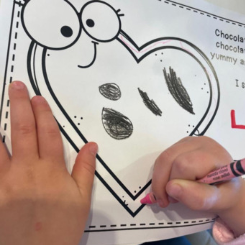 Class books are a wonderful writing activity for preschool and kindergarten students! This post has tons of great class book ideas to use with your students. These class-created books cover the beginning of the year, Halloween, Thanksgiving, and Christmas. Valentine's Day, Easter, and more!